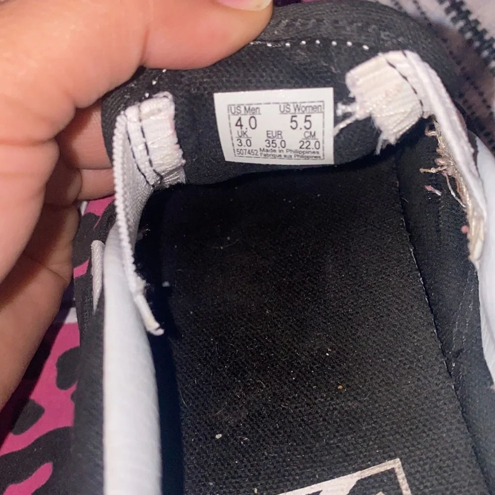Vans - Picture 3 of 3